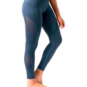 Gray Performance Hi-Rise 7/8 24"